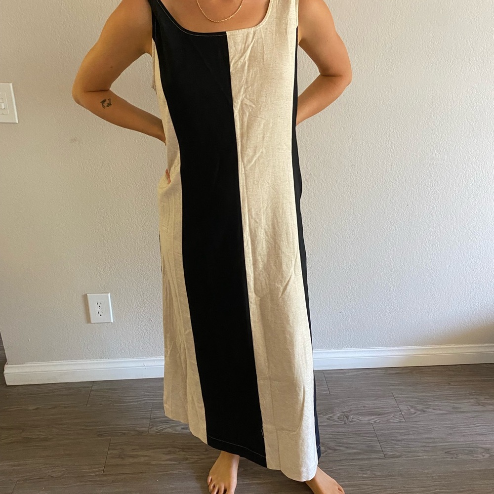 Elegant Black and Cream Colorblock Dress